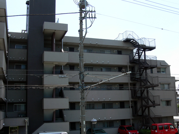 クレール登戸の外観