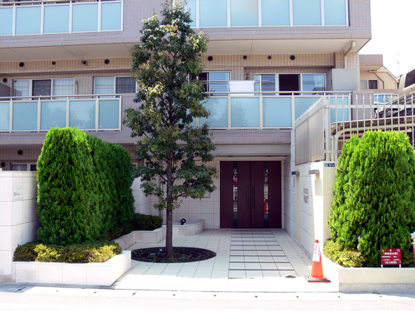 ミオカステーロ登戸の外観