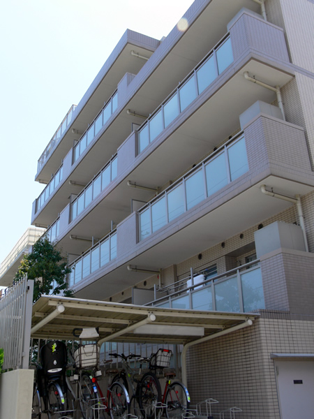 ミオカステーロ登戸の外観