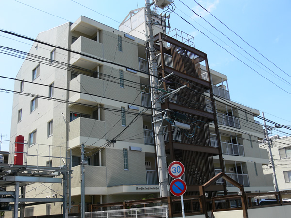 ライオンズマンション登戸第5の外観