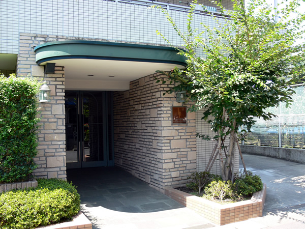 向ヶ丘遊園パークホームズ3番館の外観