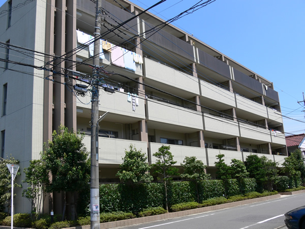 コスモ登戸ブライトエアの外観