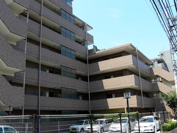 向ヶ丘遊園パークホームズ2番館の外観