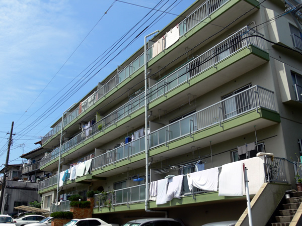 コーポ向ヶ丘の外観