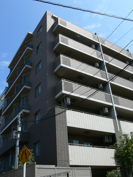 リステージたまプラーザガーデンプレイスの外観