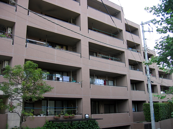 クリオ宮前平3番館の外観