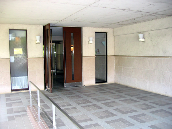 クリオ宮前平3番館の外観