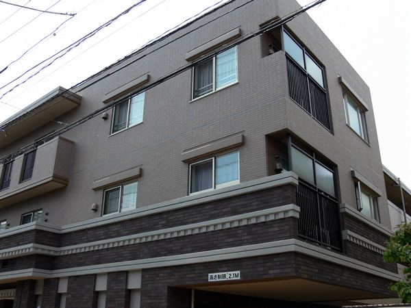 ナイスアーバンスクエア東林間の外観