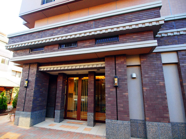 ナイスアーバンスクエア東林間の外観