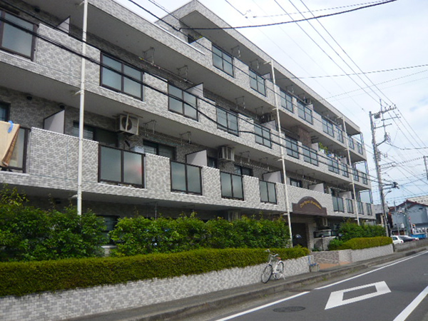 ライオンズガーデン南林間の外観