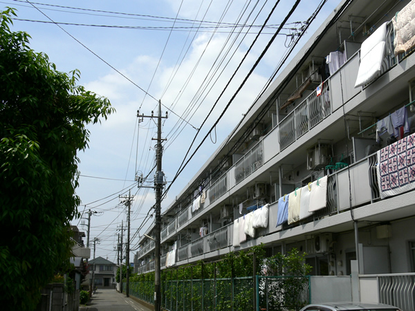 藤和東林間コープ2の外観