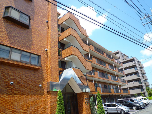 モナークマンション南林間の外観