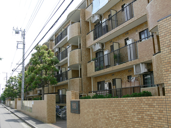 ライオンズマンション相模大野第2A館の外観