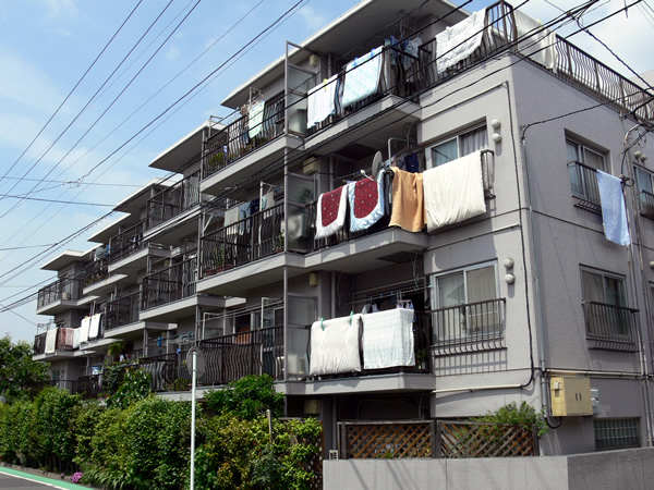 グリーンコーポ東林間の外観