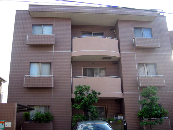 エクセラージュあざみ野の外観