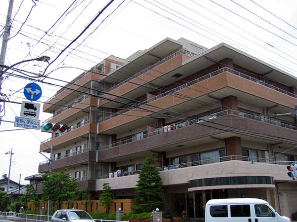 レクセルマンション東林間の外観