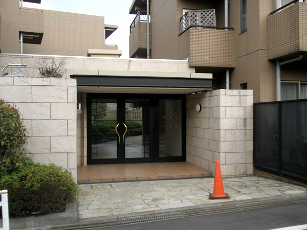 ライフヴィラ長津田の外観