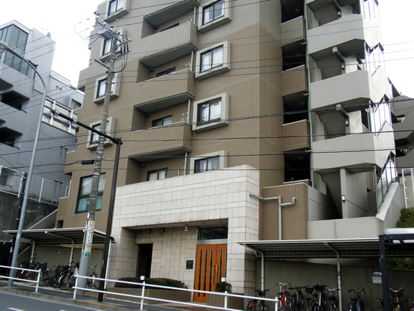 スターロワイヤル長津田の外観