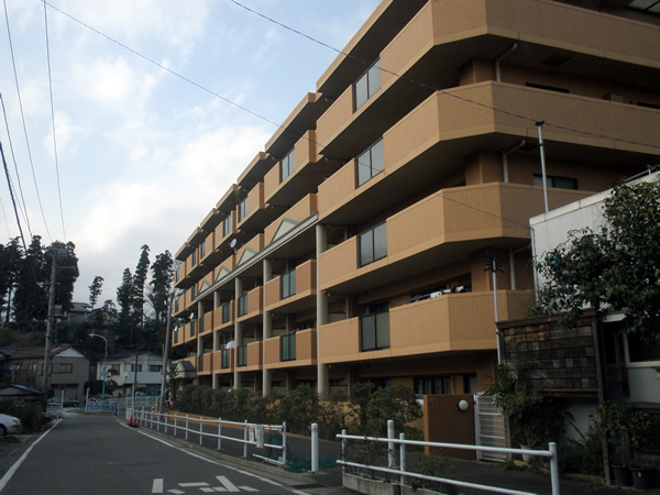 サングレイス長津田2番館の外観