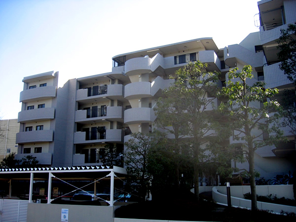 モアクレストつきみ野の外観