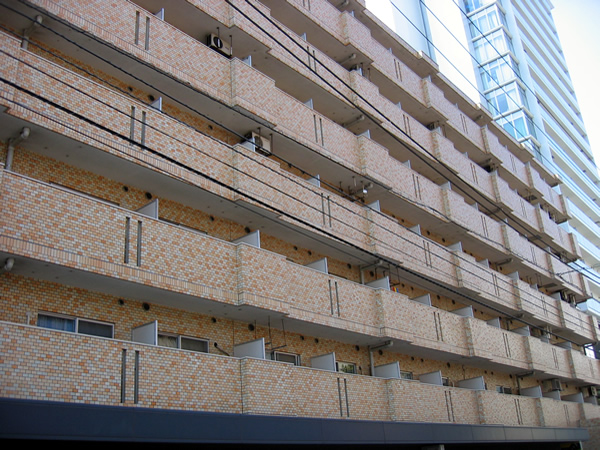 ライオンズプラザ山下公園の外観