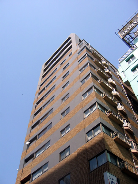 ドメス山下町ベイタワーの外観