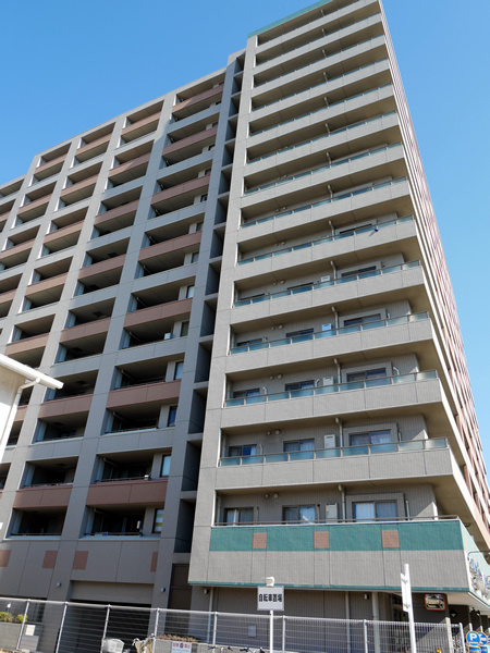 ライオンズプラザ平塚見附町の外観