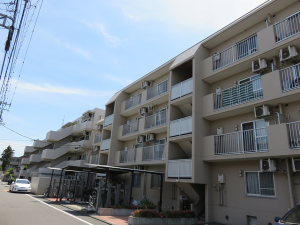 エクセル東林間の外観