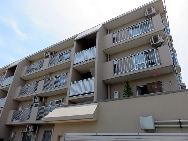 エクセル東林間の外観