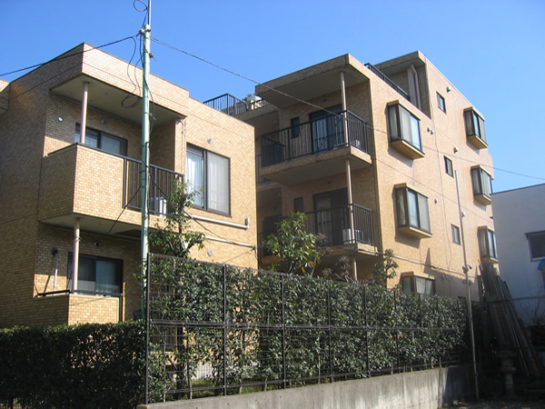 ライオンズマンションつきみ野の外観