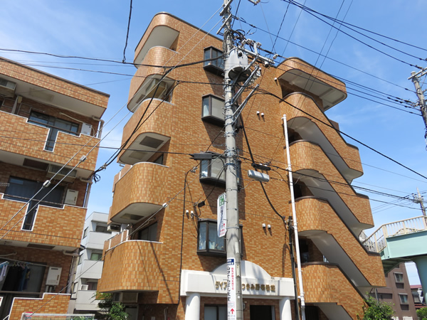 ダイアパレスつきみ野1番館の外観