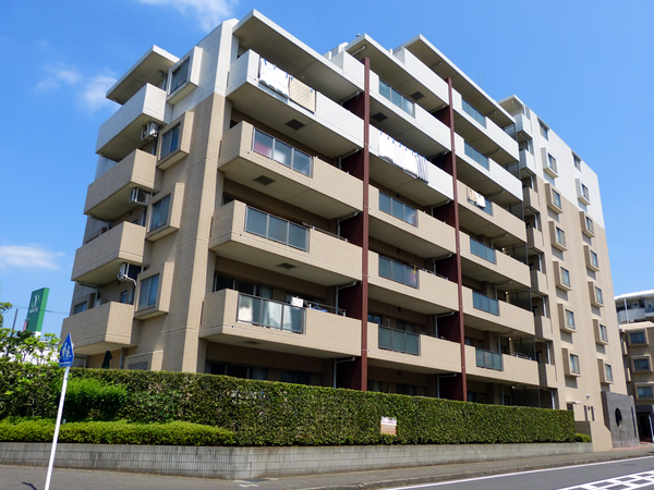 リーデンススクエアつきみ野シエルコートの外観