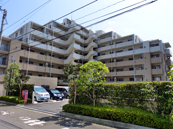 リーデンススクエアつきみ野シエルコートの外観