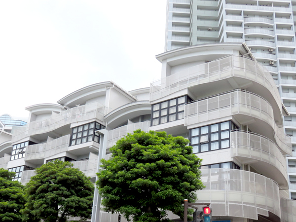 ヨコハマポートサイドロア3番館の外観