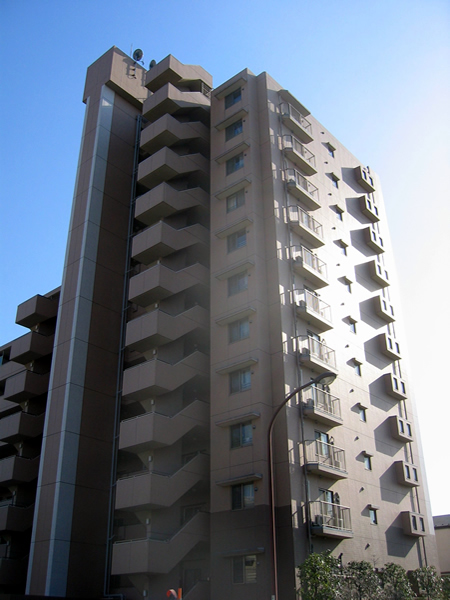 アスティオス狛江の外観