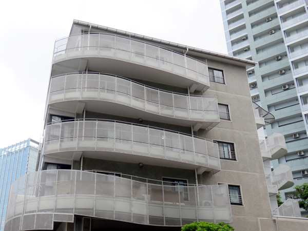 ヨコハマポートサイドロア3番館の外観