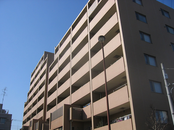 コスモ狛江ツインフォルムEASTの外観