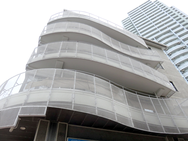 ヨコハマポートサイドロア3番館の外観