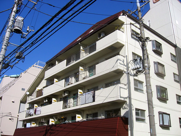 ベルハイツ狛江の外観