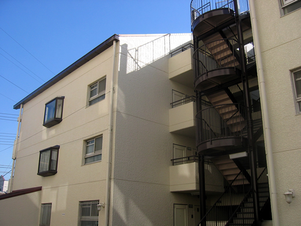 ベルハイツ狛江の外観