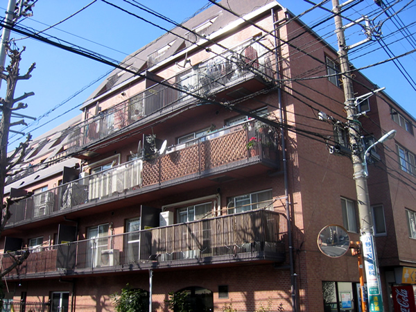 エスポワール狛江の外観