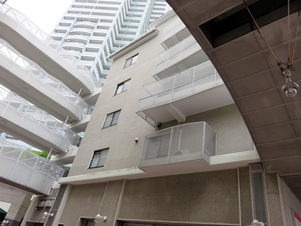 ヨコハマポートサイドロア3番館の外観