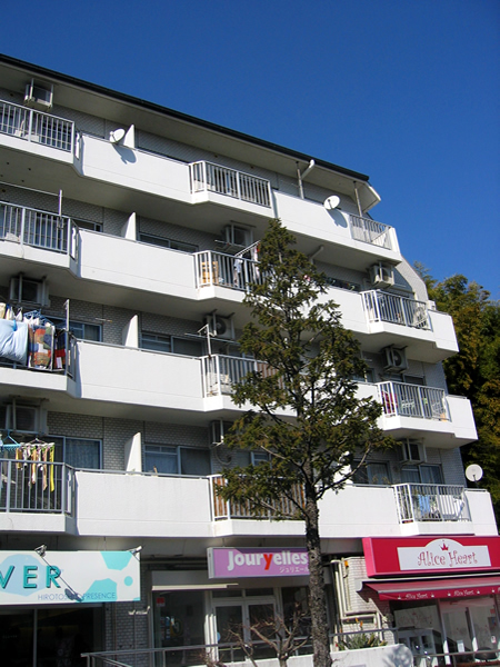 グリーンヒルあざみ野の外観