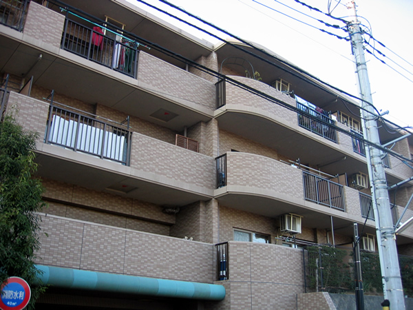 フォルスコート東林間の外観