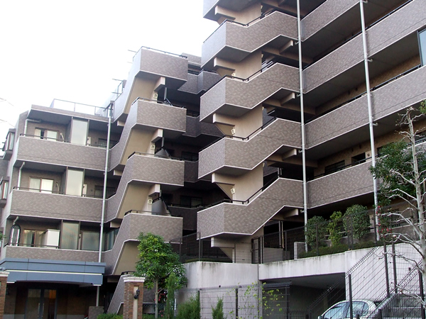 宮崎台南パーク・ホームズ　弐番館の外観