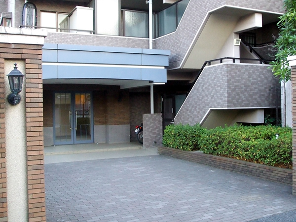 宮崎台南パーク・ホームズ　弐番館の外観