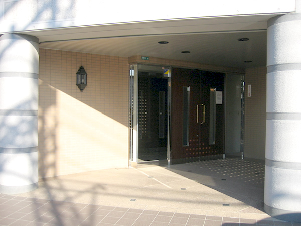 小田急コアロード東林間2の外観