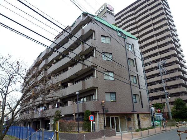 ドラゴンマンション町田3番館の外観