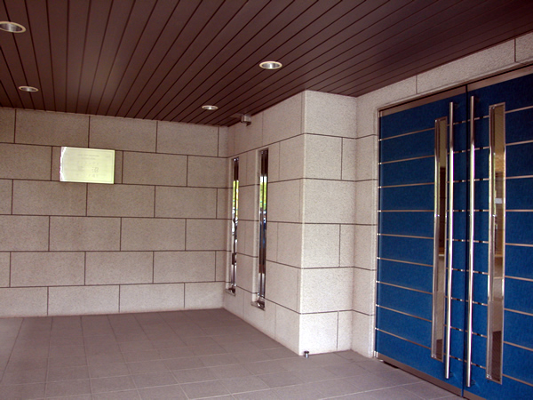 ランドシティ鷺沼サレジオ通りの外観