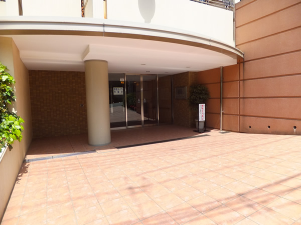 ライオンズマンション鷺沼フォレストヒルズサウスウィングの外観